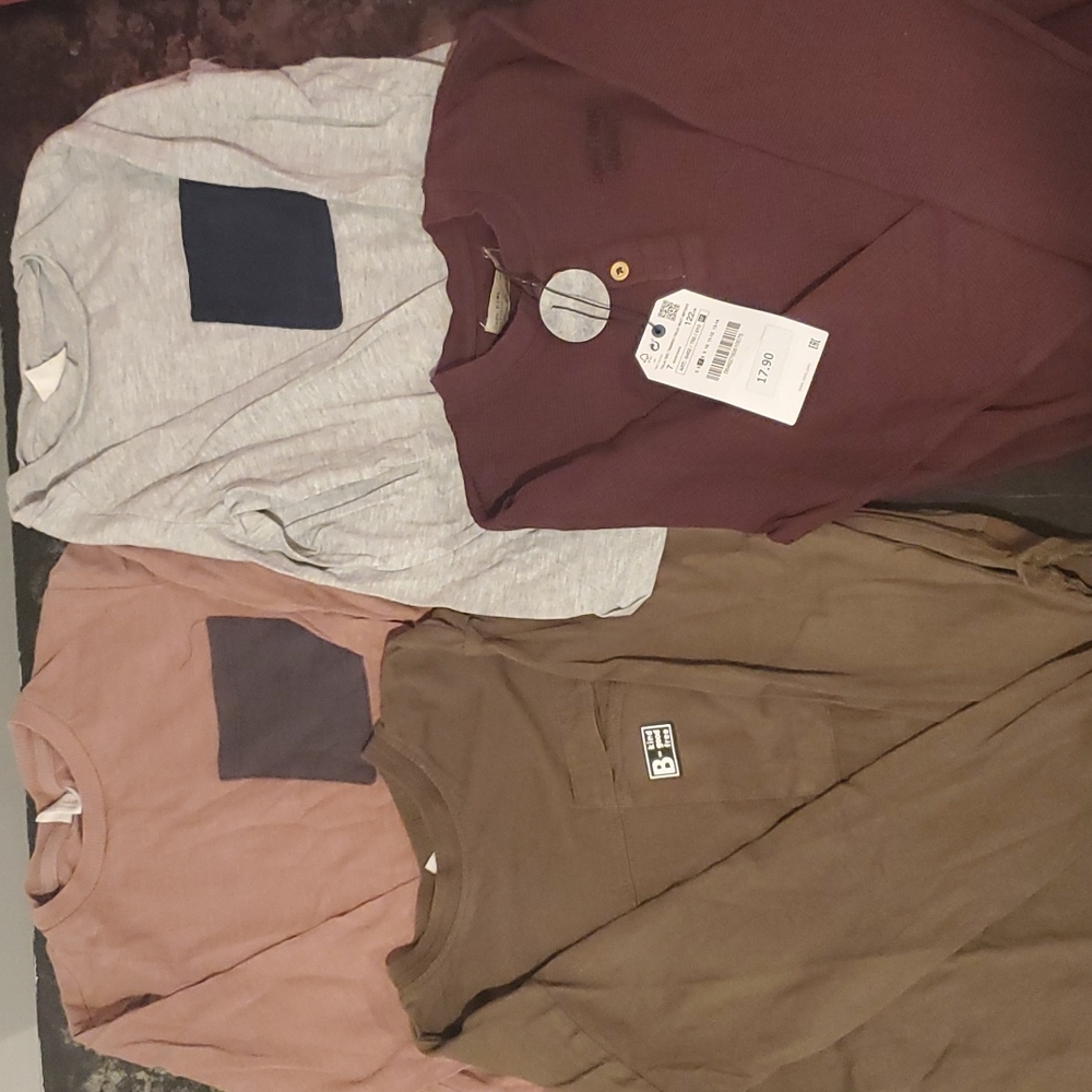 4 size 7 long sleeve Zara tees
